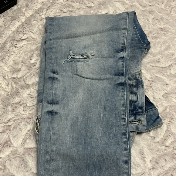Guess Jeans - Picture 7 of 7